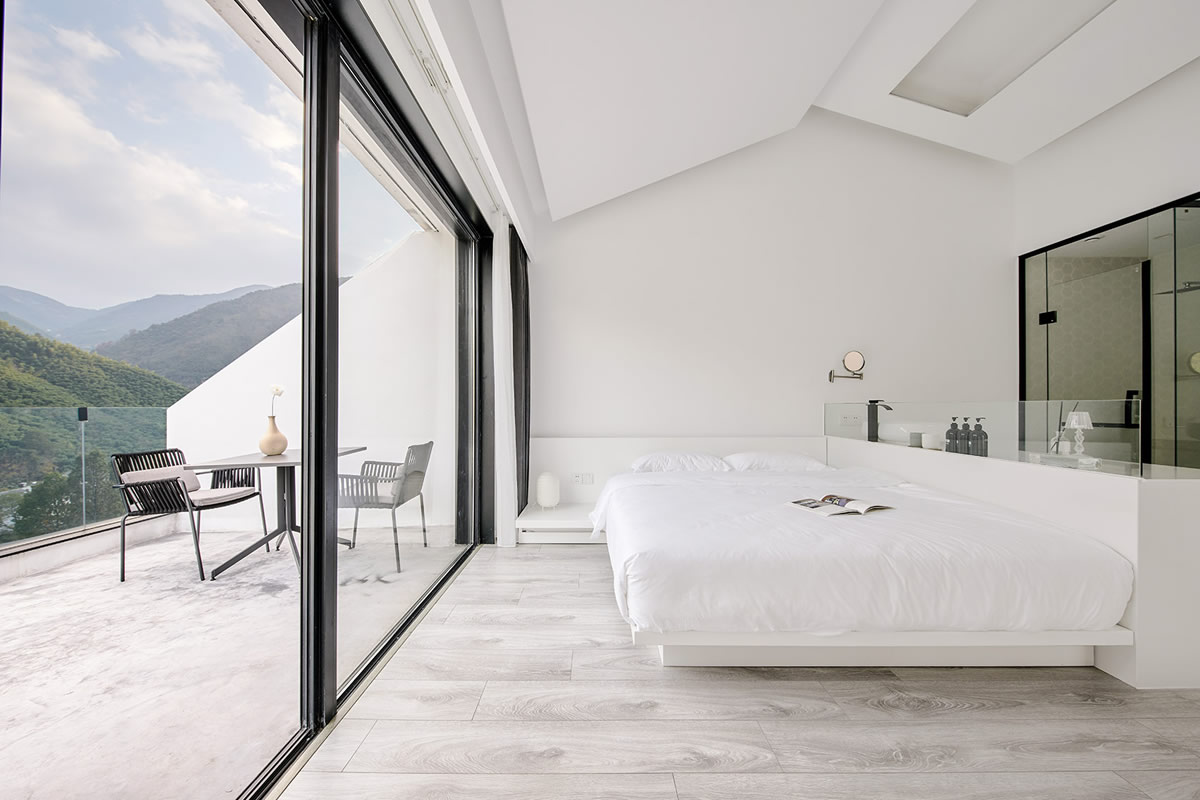 六安民宿----&ldquo;超白&rdquo;客房：现代风格民宿装修设计