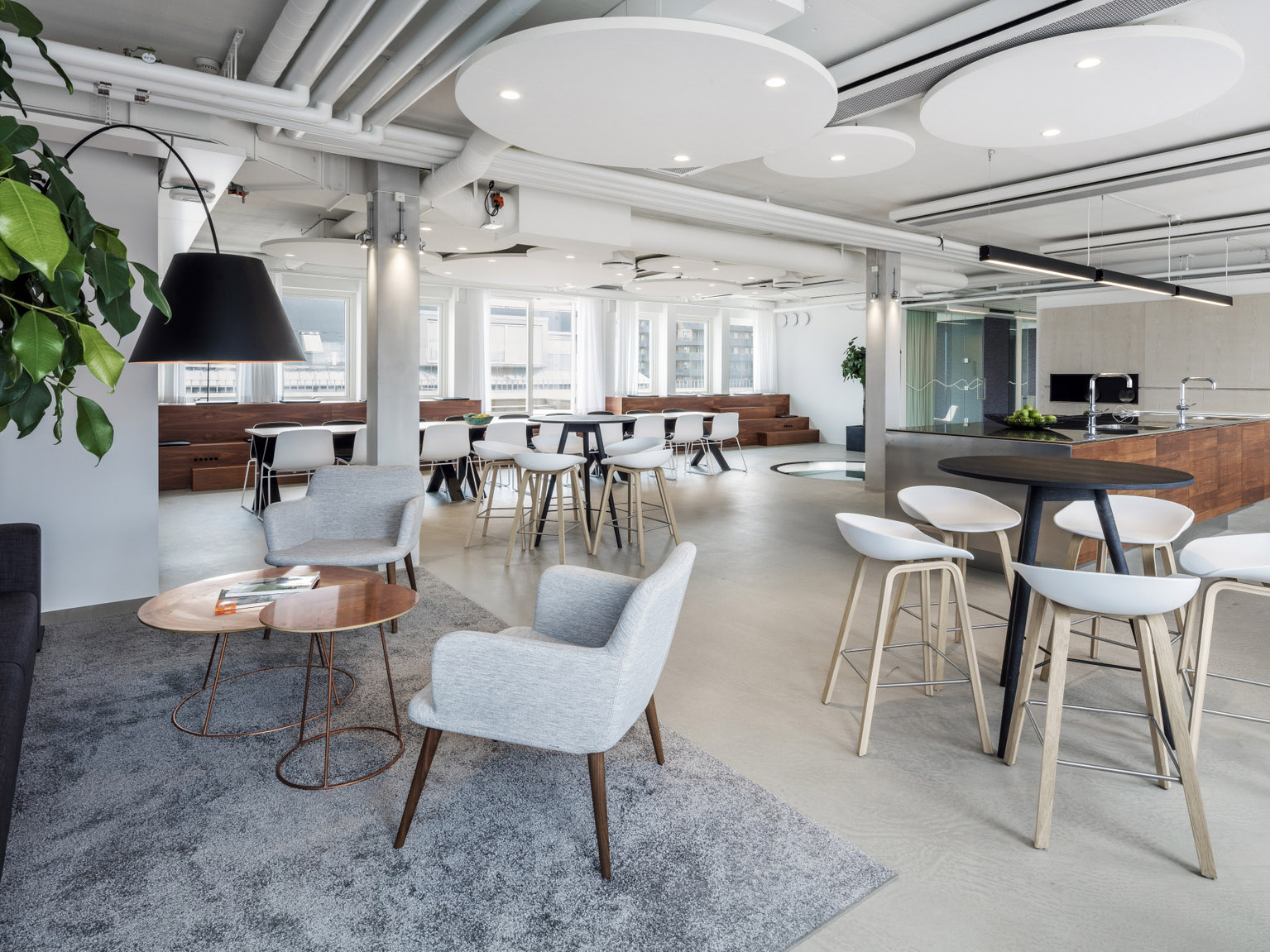 1800㎡现代简约办公室装修设计项目