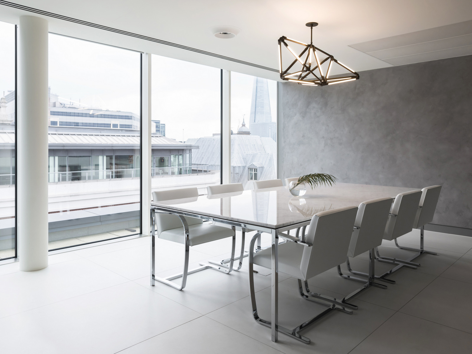 &ldquo;白加黑&rdquo;1500㎡简约办公室装修设计案例